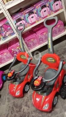 Baby & Kids Stuff in Bouchrieh - سيارة كوكر يدوية ملتوية ومنزلقة لون أحمر | Cocar Manual Twist & Slide Car Red