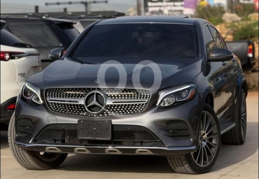 Mercedes-Benz in Qalamoun - Mercedes-benz GLC 300 Model 2017