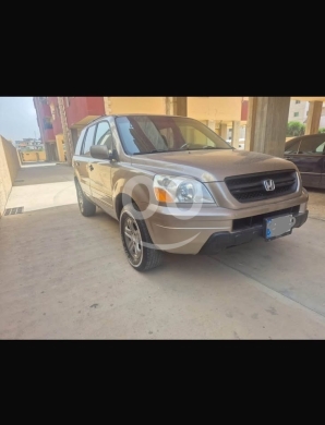 Honda in Minieh - Honda pilot 2004