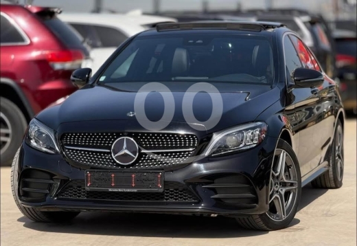Mercedes-Benz in Qalamoun - Mercedes c300 Model 2019