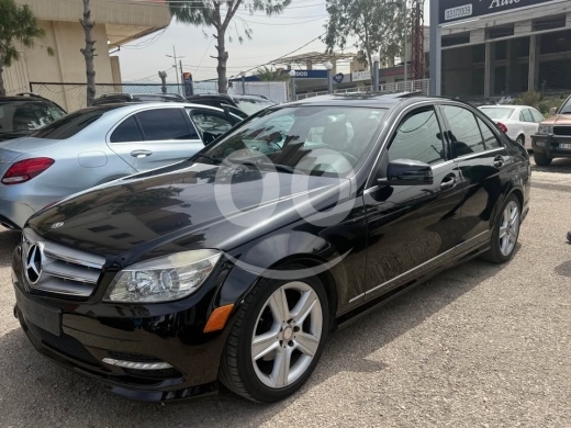 Mercedes-Benz in Zgharta - Mercedes C300 model 2011