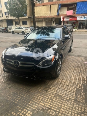 Mercedes-Benz in Beirut City - 2016 Mercedes-Benz C300 4MATIC (B on B) | مرسيدس C300 موديل ٢٠١٦ دفع رباعي