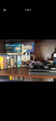 Gaming Console & Accessories dans Dik El Mehdi - PS4 with 10 Games & 3 Controllers | بلايستيشن 4 مع 10 ألعاب و3 أجهزة تحكم