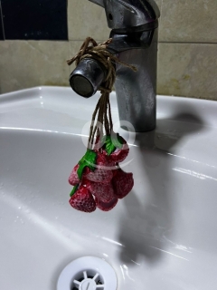 Handmade Strawberry Scented Soap Bunch | صابون يدوي معطر على شكل عناقيد فراولة