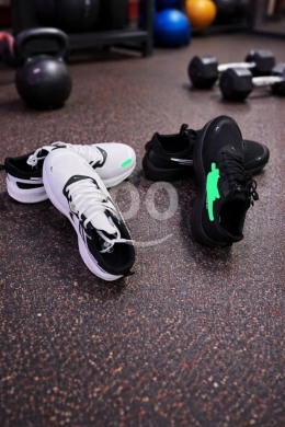 الملابس، الأحذية والزينة في أبو سمرا - Nike Zoom Men&#039;s Professional Running Shoes | حذاء نايكي زووم الرياضي للجري بجودة عالية