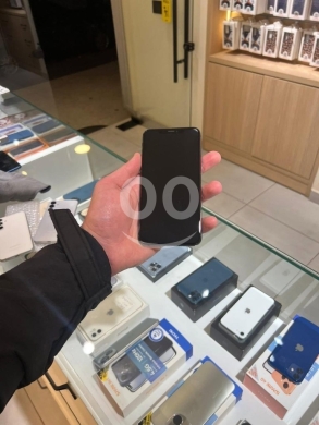 Iphone XS Max 256GB للبيع بنظافة تامة وسعر مميز | Iphone XS Max 256GB for Sale — 2