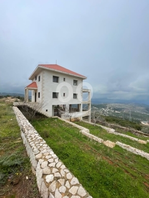 فلل للبيع في البترون - Villa for sale in deir bella