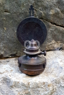 Antiques & Collectibles في البترون - مبراة بتصميم قنديل تراثي مميز - حجم صغير | Antique Lamp Style Pencil Sharpener