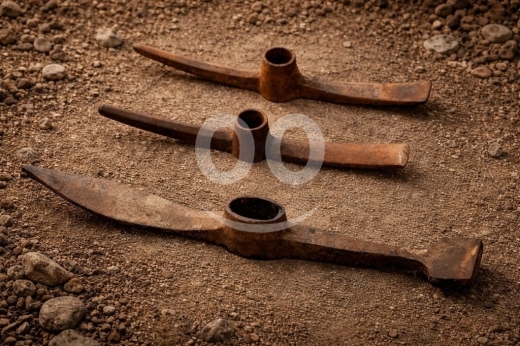 Antiques & Collectibles in Batroun - مجموعة رؤوس معاول (نكاش) أنتيك نادرة | Set of Authentic Antique Pickaxe Heads