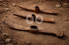 مجموعة رؤوس معاول (نكاش) أنتيك نادرة | Set of Authentic Antique Pickaxe Heads