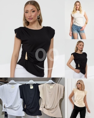 Clothes, Footwear & Accessories in Beirut City - Italian Lycra Shoulder Pad Top with Side Buckle Detail | بلوز إيطالي ليكرا مع أبولات كتف وبكلة جانبي