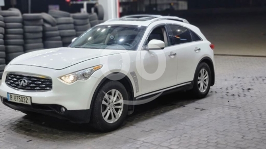 Infiniti in Jiyeh - إنفينيتي FX35 موديل 2009 نظيفة جداً ممشى 100 ألف ميل | 2009 Infiniti FX35 Clean 100k Miles