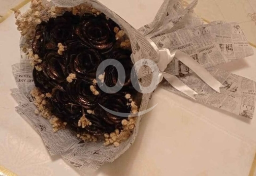 Other Goods in Zouk Mikaël - بوكيه ورد باللون الاسود