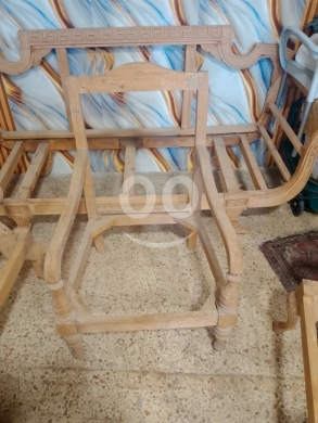 Other home furniture in Bchamoun - طقم صالون ملكي (كنبة كبيرة و2 كرسي برجير) - تنجيد حسب الطلب | Custom Upholstered 3-Piece Royal Salon