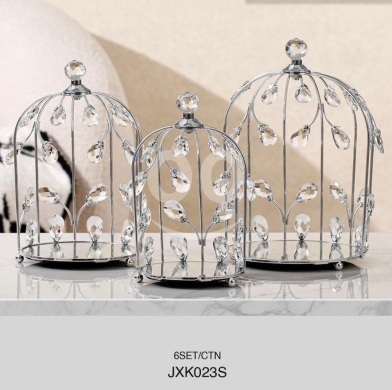 Home & Garden in Hamra - طقم تحف "الكرة الكريستالية" الفاخر (3 قطع) | 3-Piece Golden Crystal Ball Decor Set