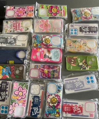 Mobile accessories dans Beyrouth - Phone Covers for All Models | كفرات لجميع الهواتف ابتداءً من ٣٠٠,٠٠٠ ل.ل