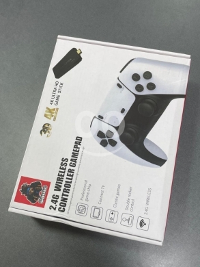 Gaming Console & Accessories in Beirut City - 4K Ultra HD Wireless Game Stick | جهاز ألعاب 4K مع يدين تحكم لاسلكية