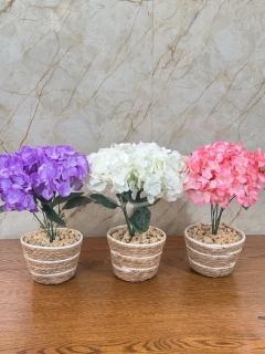 نبتة زينة اصطناعية زهرية مع حوض قش مميز | Artificial Pink Flower Plant in Straw Pot