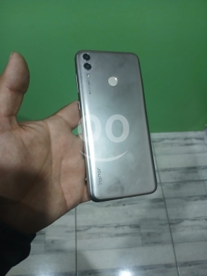 Mobile phones in Menyeh - هونر 8C مساحة 32 جيجا ورام 2 | Honor 8C 32GB 2GB RAM