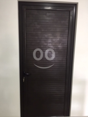 Commercials for rent in Baabda - محل للايجار