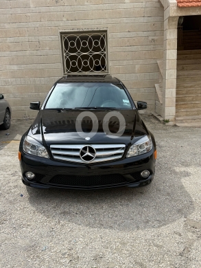 Mercedes-Benz dans Halba - مرسيدس C300 موديل 2010 ممشى 108 ألف ميل | 2010 Mercedes-Benz C300 Low Mileage