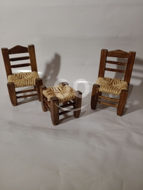 Autres biens dans Saïda - طقم كراسي قش مصغر صناعة يدوية لبنانية | Vintage Handmade Miniature Straw Chair Set