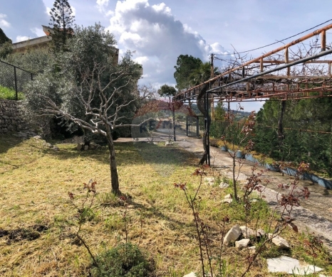 Villas for sale in HajjehJbeili - R9-3390 Villa for Sale in Jbeil - Obeidat | 900 m² Land فيلا للبيع في جبيل - عبيدات | أرض 900 م²