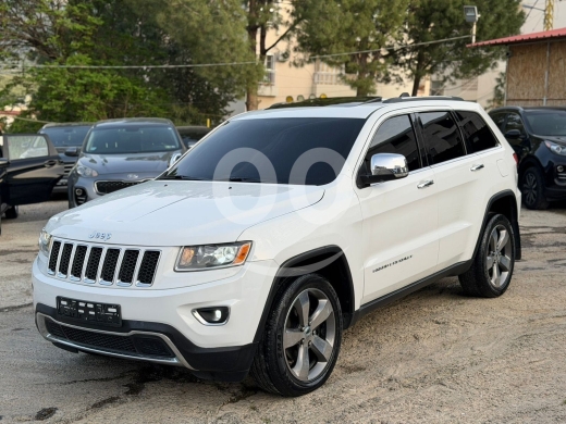 Jeep in Ardeh - جيب شيروكي 2014 ليميتد نظافة ممتازة | 2014 Jeep Cherokee Limited - Clean Carfax