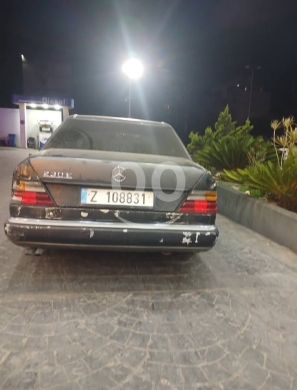 Mercedes-Benz in Tripoli - مرسيدس موديل 89