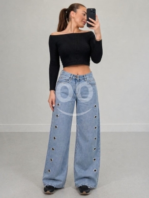 Vêtements, chaussures et accessoires dans Anfeh - بنطال جينز واسع بخصر عالٍ وتفاصيل معدنية | High-Waist Wide-Leg Eyelet Grommet Denim Jeans