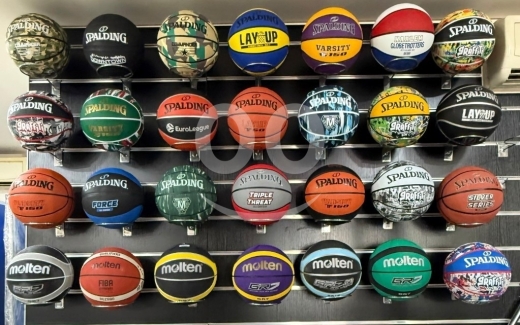 Autres biens dans Saïda - كرات سلة سبالدينج ومولتن الأصلية مقاس 7 لمختلف الملاعب | Premium Spalding & Molten Basketballs Size