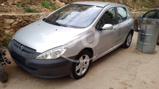 Peugeot in Tripoli - بيجو ٣٠٧ موديل ٢٠٠٣