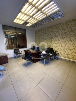 عقارات تجارية للبيع في بشامون - مستودع صناعي طابقين مع مكاتب في بشامون 550م | 550sqm Industrial Warehouse in Bashamoun