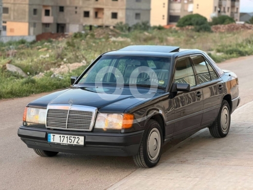 Mercedes-Benz dans Tripoli - Mercedes-Benz E260 1988 Automatic - AC & Sunroof | مرسيدس بنز E260 موديل 1988 أوتوماتيك