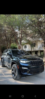 جيب في زحله - جيب غراند شيروكي Altitude 2023 نظافة تامة | Jeep Grand Cherokee Altitude Clean Carfax