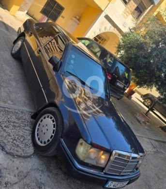 Mercedes-Benz in Ghazir - Mercedes 300 87