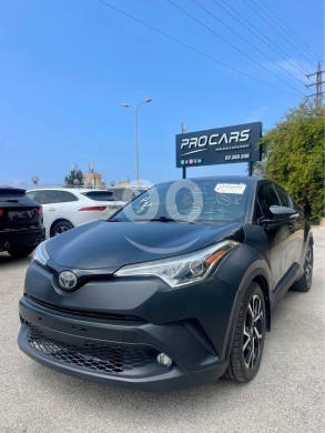 Toyota in Amchit - Toyota CHR 2019