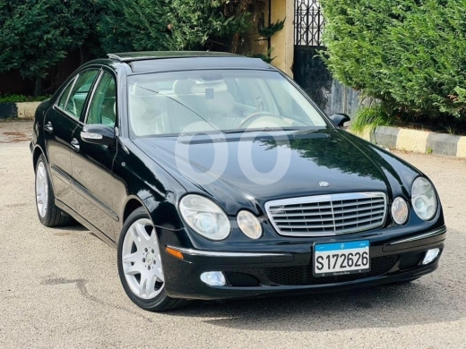 Mercedes-Benz in Tripoli - مرسيدس E320 موديل 2003 بانوراما بحالة ممتازة | Mercedes E320 2003 - Panoramic Edition