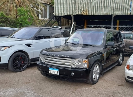 Land Rover in Hadeth - رانج روفر vogue موديل 2004