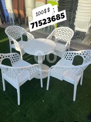 Other home furniture in Beirut City - طاولة و ٤ كراسي رتان سميك