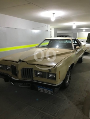 Pontiac in Beirut City - Pontiac Grand Prix 1977