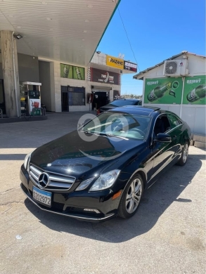 Mercedes-Benz in Feytroun - Mercedes E350 2011