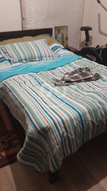 Bedroom in Sabtieh - غرفة نوم للبيع (تختين مفرد ونص مع شوفونيير) بحالة ممتازة | Bedroom Furniture for Sale - Excellent Co