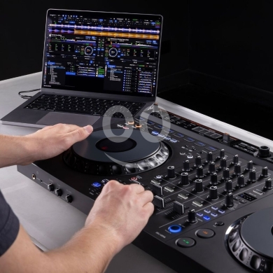 Audio et stéréo dans Amchit - بايونير DDJ-GRV6 دي جي كنترولر احترافي | Pioneer DDJ-GRV6 Professional DJ Controller