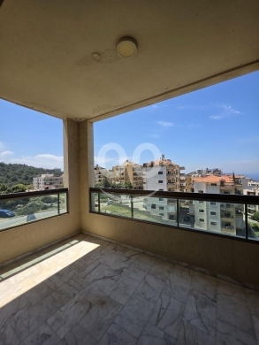 Apartments for sale in Aramoun - شقة ٥ غرف للبيع في عرمون قرب معهد الدرك | 5-Bedroom Apartment for Sale in Aramoun