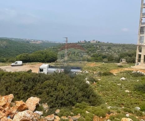 Lands for sale in Nakhleh - R9-3424 Land for Sale in Nakhleh Koura - 1,500 m², Zoning 25/50 أرض للبيع في نخلـه الكورة - 1,500 م²، تصنيف 25/50