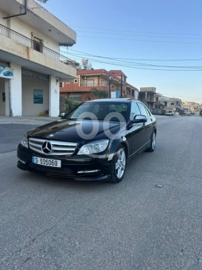 مرسيدس بنز في مدينة بيروت - C300 model 2008