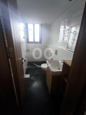 شقة دوبلكس مفروشة فخمة في اللويزة - 427 م² | Furnished Duplex Apartment in Louaizeh - 427… — 4