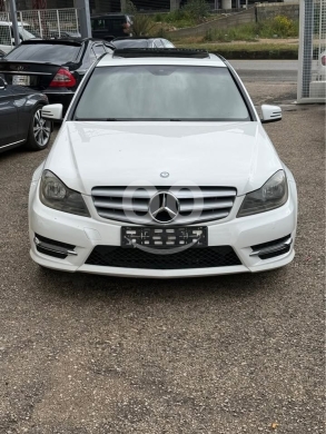 Mercedes-Benz in Zgharta - Mercedes C300 mod 2014