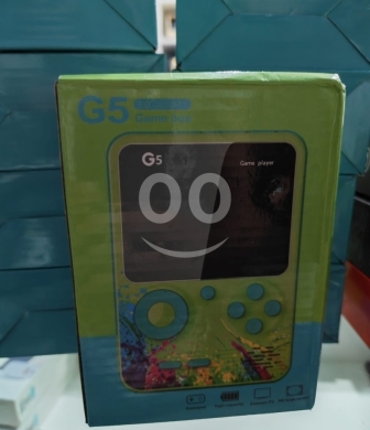 Gaming Console & Accessories in Manara - جهاز ألعاب G5 المحمول بشاشة ملونة وألعاب كلاسيكية | G5 Retro Portable Game Box